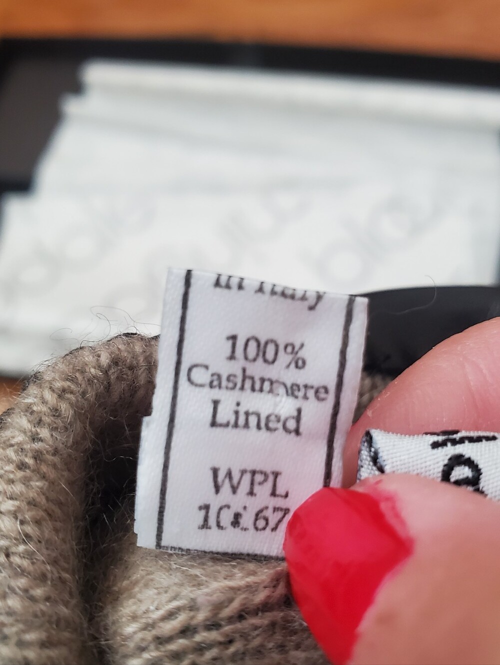 Bloomingdale's Black Italian Leather Gloves - Picture 5 of 8